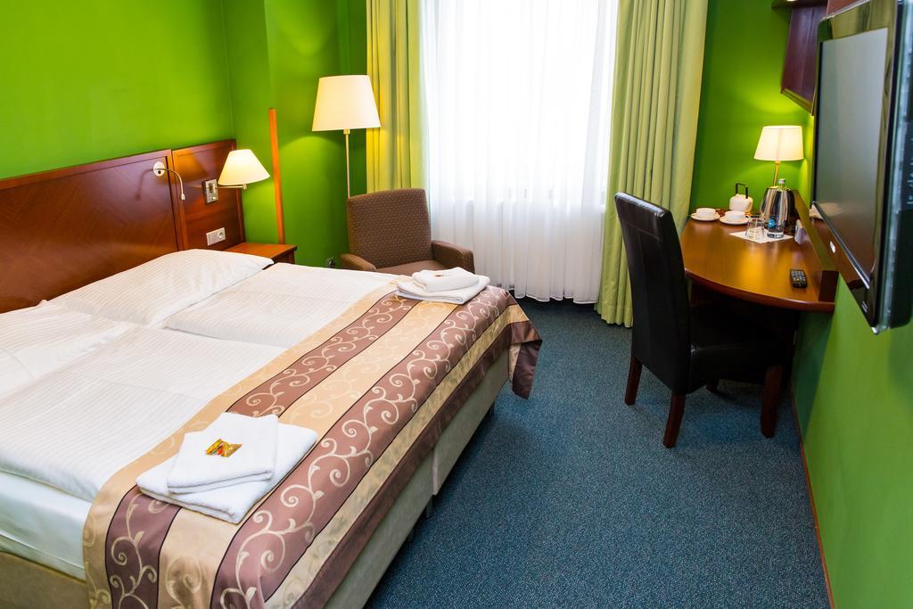 Hotel Rieger Garni Jicin Ngoại thất bức ảnh